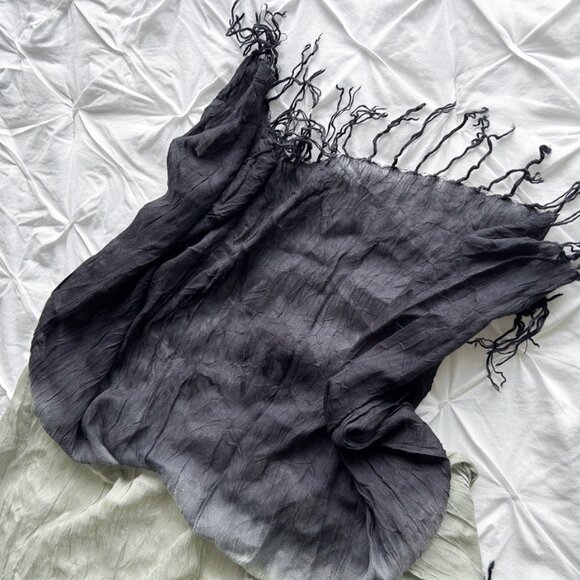 Express Ombre Fringe Scarf Black Gray Crinkled Y2K Vintage 2000s - Picture 4 of 7